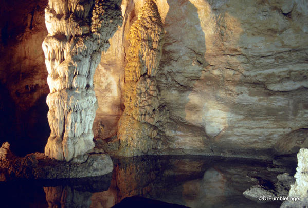 Carlsbad Caverns. 6-1989 003 Devil's Springs