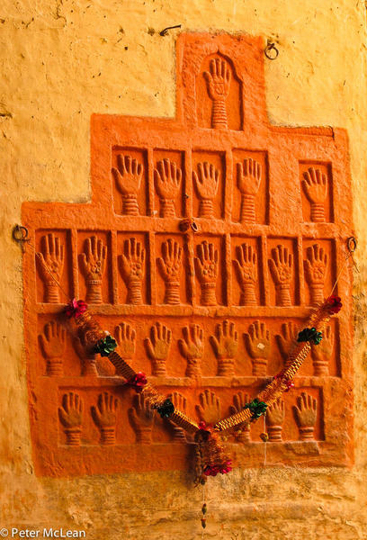 7 - suttee handprints at Jodphur fort-3315